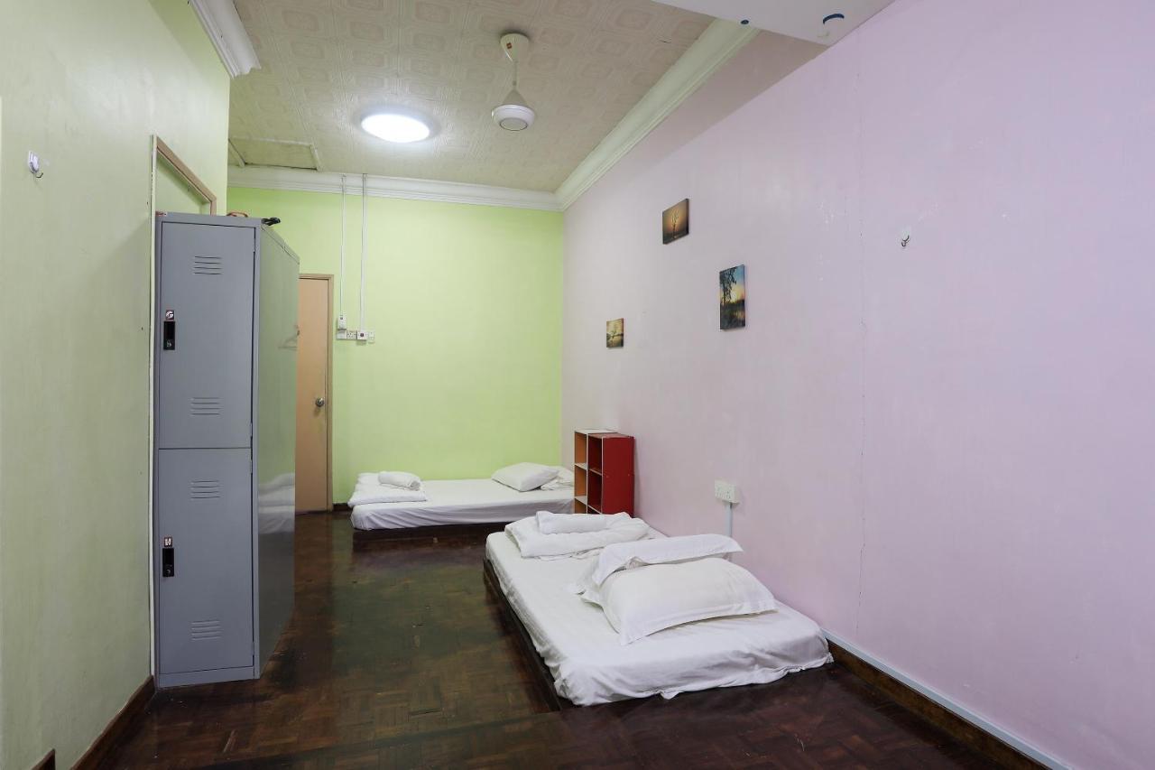 Oyo Home 90229, 3 Little Birds Homestay 4Bhk Malacca Екстер'єр фото