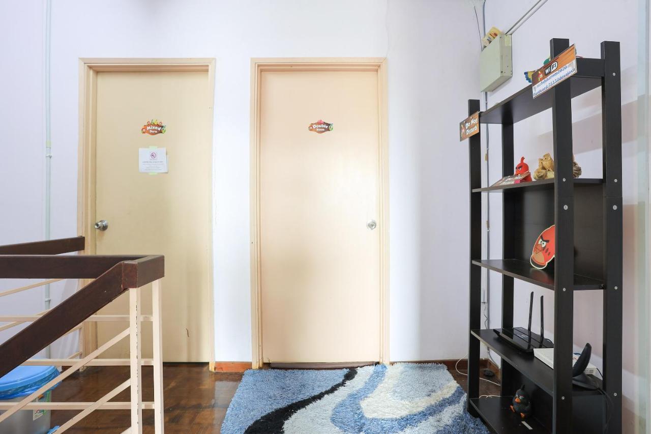 Oyo Home 90229, 3 Little Birds Homestay 4Bhk Malacca Екстер'єр фото