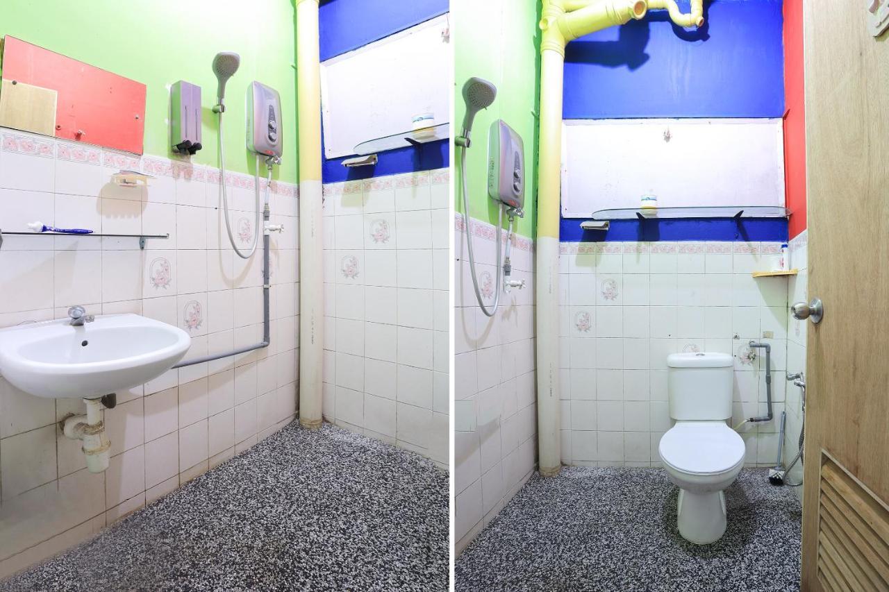 Oyo Home 90229, 3 Little Birds Homestay 4Bhk Malacca Екстер'єр фото