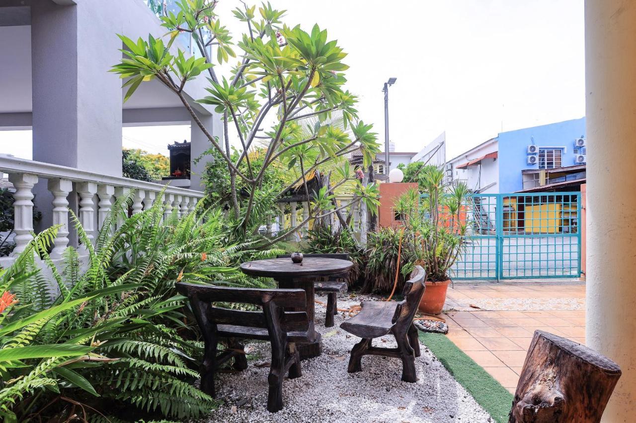 Oyo Home 90229, 3 Little Birds Homestay 4Bhk Malacca Екстер'єр фото